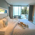 Josse Hotel